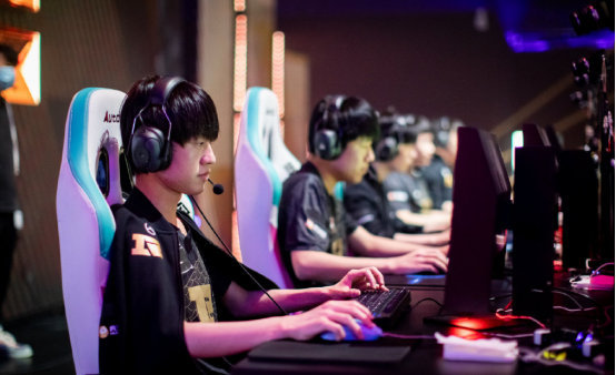 冰鸟技能为 冰鸟技能为